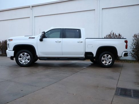 Used 2020 Chevrolet Silverado 2500 LTZ image 4