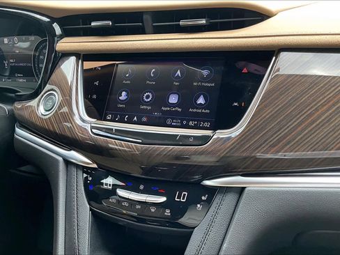 Used 2024 Cadillac XT6 Premium Luxury w/ Platinum Package AWD/4WD image 7
