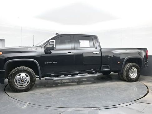 Used 2022 Chevrolet Silverado 3500 High Country w/ Safety Package II AWD/4WD image 11