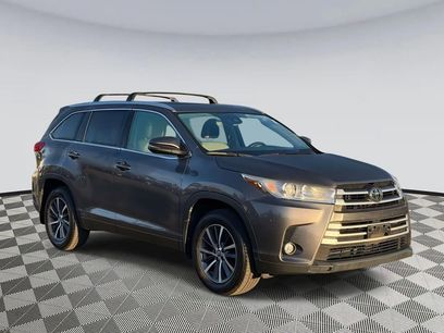 Used 2017 Toyota Highlander XLE