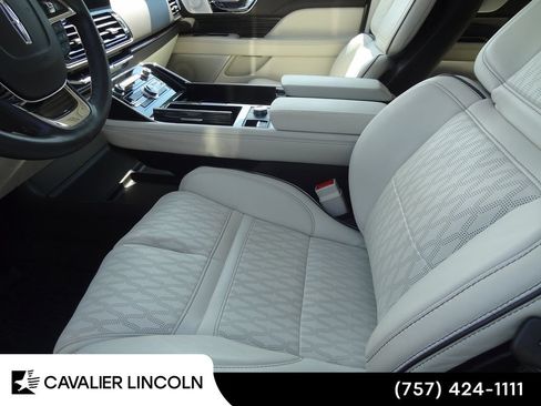 Used 2023 Lincoln Navigator Black Label AWD/4WD image 5