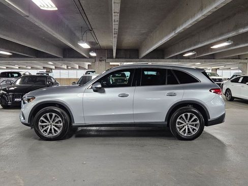 Used 2023 Mercedes-Benz GLC 300 4MATIC image 9