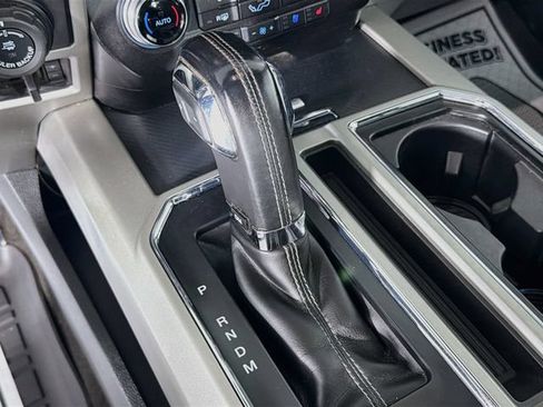 Used 2018 Ford F150 Lariat w/ Equipment Group 502A Luxury AWD/4WD image 17