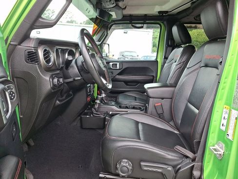 Used 2018 Jeep Wrangler Unlimited Rubicon AWD/4WD image 13