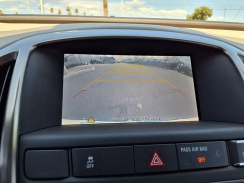 Used 2015 Buick Verano FWD image 3