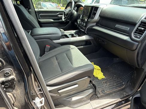 Used 2019 RAM 1500 Big Horn AWD/4WD image 19