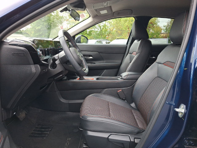 Used 2026 Nissan Kicks SR w/ Cold Weather Package AWD/4WD image 14