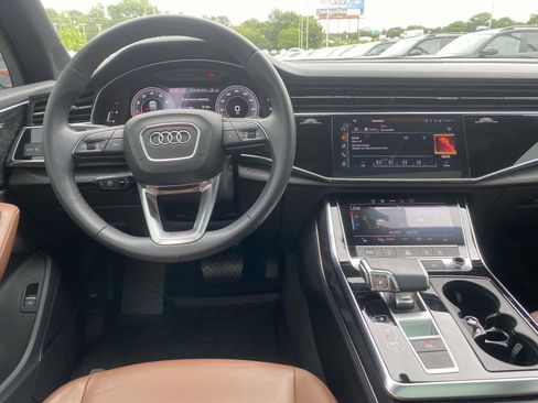 Certified 2023 Audi Q7 2.0T Premium Plus w/ Premium Plus Package AWD/4WD image 12