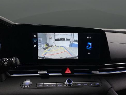 New 2026 Hyundai Elantra Limited image 11