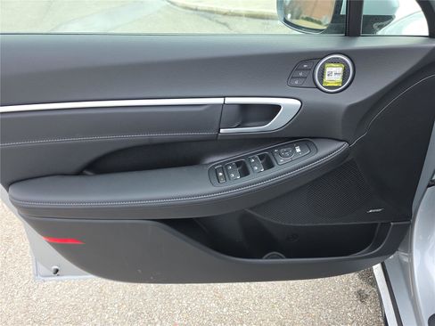 New 2026 Hyundai Sonata Limited image 11