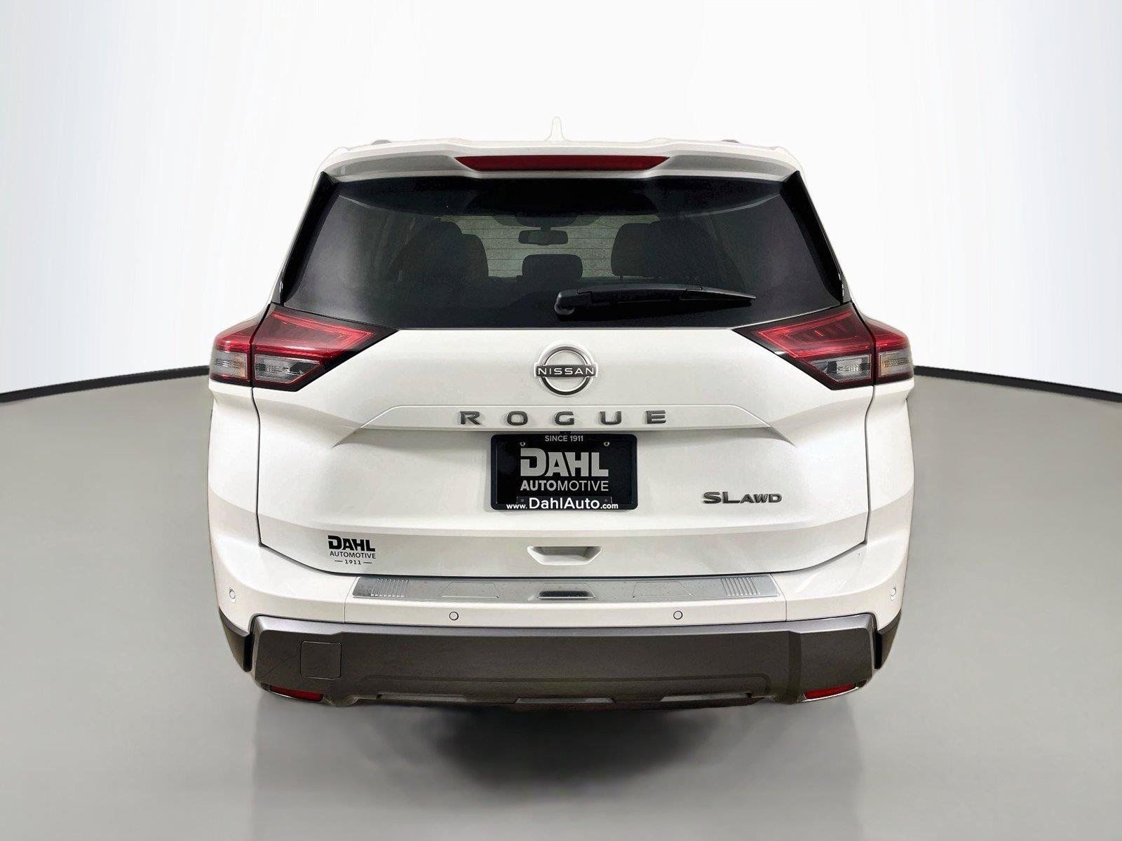 Used 2024 Nissan Rogue SL w/ SL Premium Package AWD/4WD image 12