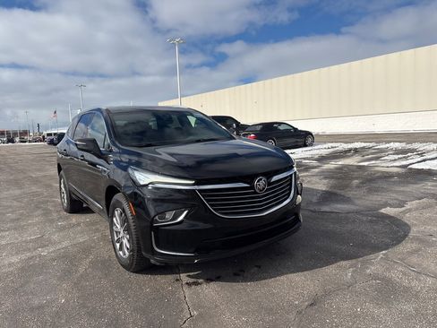 Used 2022 Buick Enclave Premium image 3