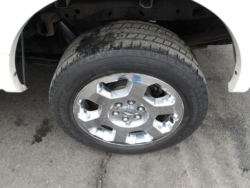 Used 2011 Ford F150 Lariat w/ Lariat Chrome Pkg AWD/4WD image 26