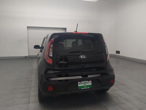 Used 2018 Kia Soul w/ Convenience Package FWD image 6