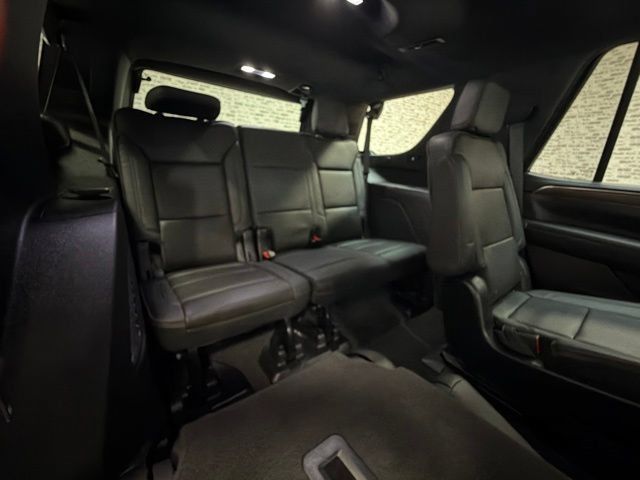 Used 2024 Chevrolet Tahoe High Country w/ Advanced Technology Package AWD/4WD image 13