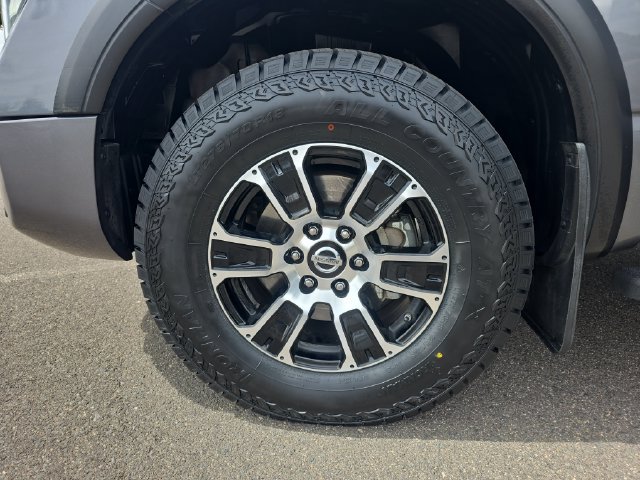 Used 2021 Nissan Titan PRO-4X w/ Pro-4x Utility Package AWD/4WD image 10