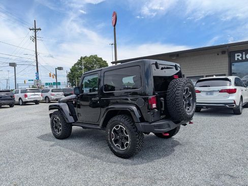 Used 2015 Jeep Wrangler Rubicon AWD/4WD image 9