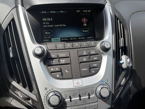 Used 2017 Chevrolet Equinox LS FWD image 12