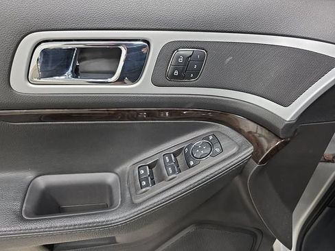 Used 2011 Ford Explorer Limited w/ 302A Rapid Spec Order Code AWD/4WD image 28