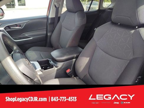 Used 2024 Toyota RAV4 XLE image 15