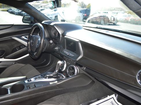 Used 2019 Chevrolet Camaro LT image 20