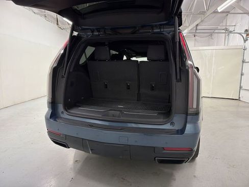 Used 2025 Cadillac Escalade Sport Platinum AWD/4WD image 26