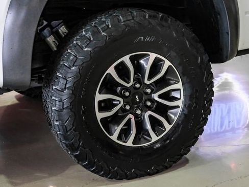 Used 2014 Ford F150 Raptor w/ Equipment Group 801A Luxury image 42