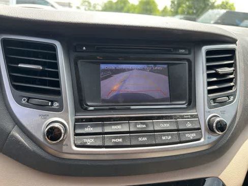 Used 2017 Hyundai Tucson SE FWD image 9