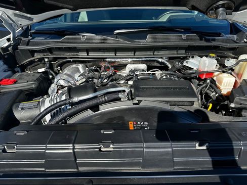 Used 2024 Chevrolet Silverado 3500 LTZ image 28