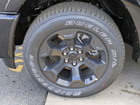 New 2026 RAM 1500 4x4 Crew Cab image 30