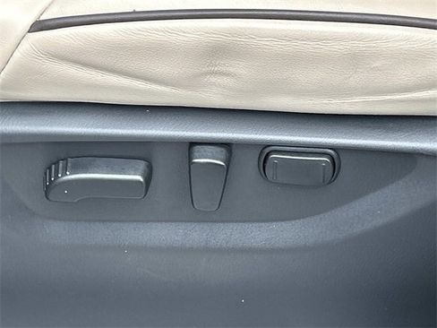 Used 2024 Nissan Armada Platinum w/ Captain's Chairs Package image 17