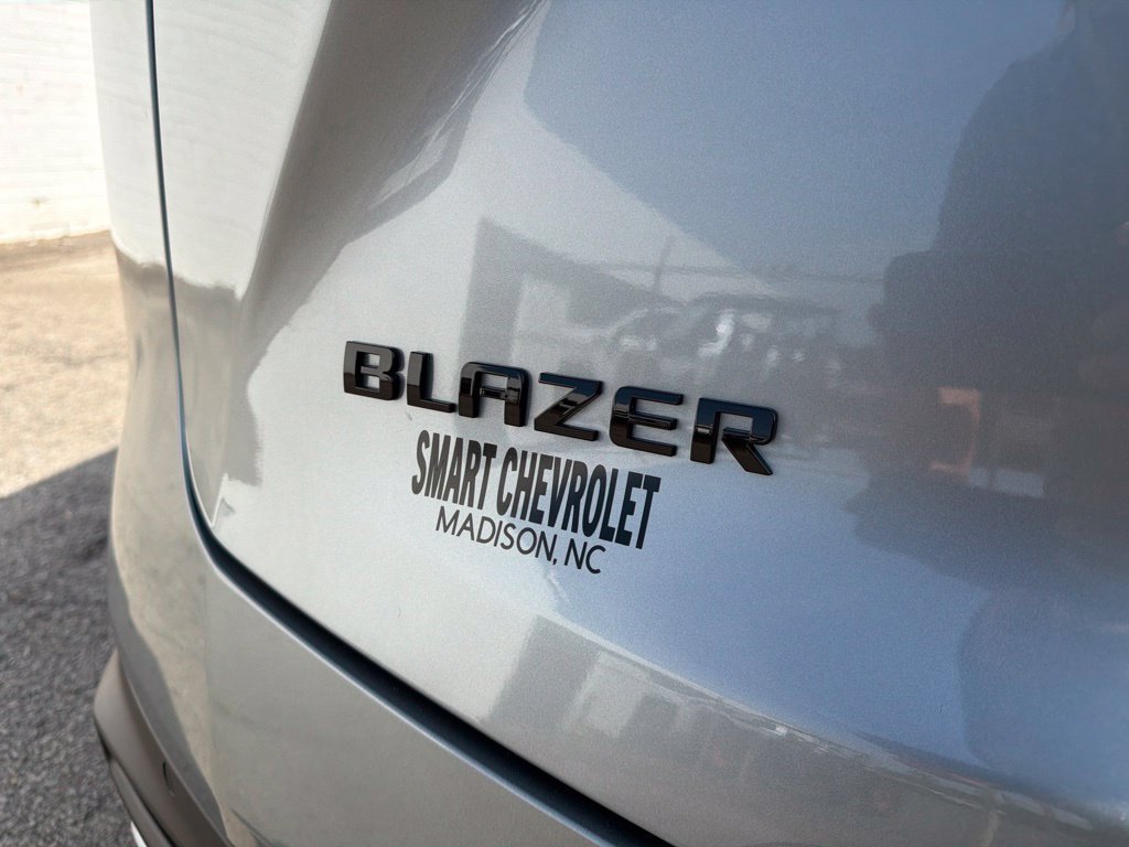 New 2026 Chevrolet Blazer LT w/ Convenience Package FWD image 15