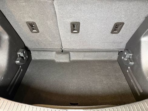 Used 2023 Chevrolet Bolt LT w/ Infotainment Package FWD image 19
