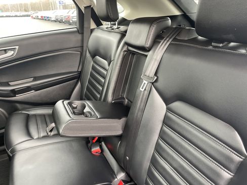 Used 2024 Ford Edge SEL w/ Convenience Package image 16