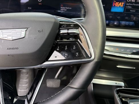 Used 2024 Cadillac Lyriq Luxury image 16