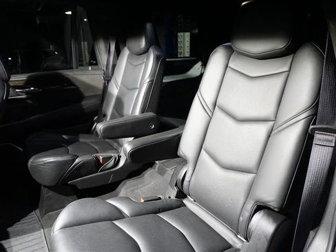 Used 2016 Cadillac Escalade Platinum image 23