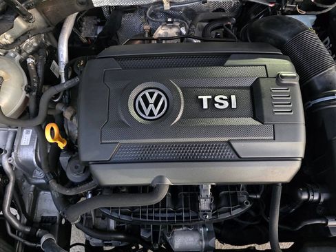 Used 2015 Volkswagen Golf S FWD image 57