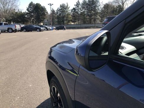 Used 2022 Chevrolet TrailBlazer LT w/ Convenience Package image 11