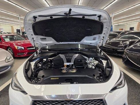 Used 2018 INFINITI Q60 3.0t Luxe w/ Sensory Package 3.0T Luxe AWD/4WD image 39