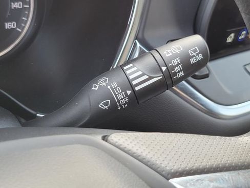 Used 2025 Chevrolet Blazer LT FWD image 18