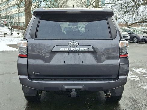 Used 2022 Toyota 4Runner SR5 Premium w/ Moonroof Package image 5