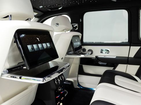 New 2026 Rolls-Royce Cullinan AWD/4WD image 52
