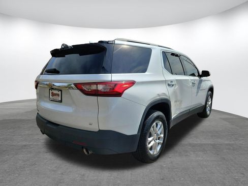 Used 2021 Chevrolet Traverse LT image 27