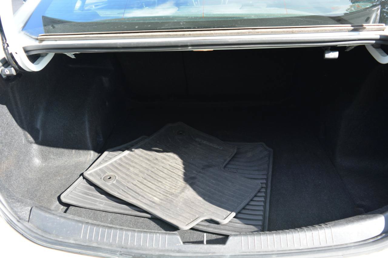 Used 2023 Chevrolet Malibu LS FWD image 13