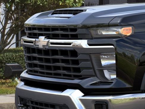 New 2026 Chevrolet Silverado 2500 LT w/ Leather Package AWD/4WD image 13