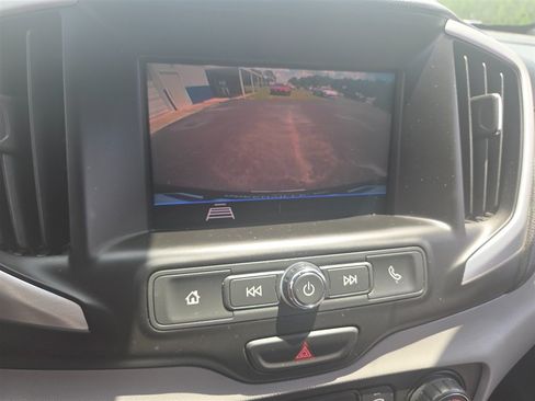 Used 2021 GMC Terrain SLE FWD image 13