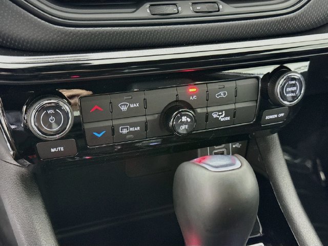 New 2026 Jeep Compass Latitude AWD/4WD image 15