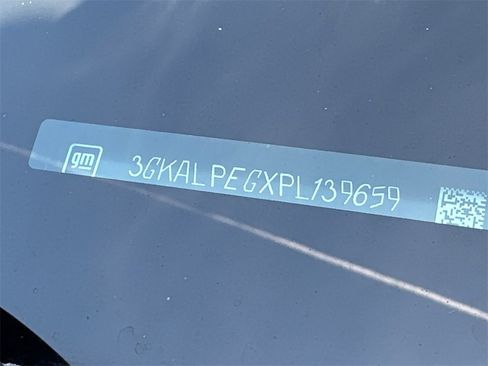 Used 2023 GMC Terrain SLT image 32