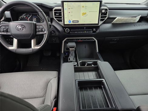 Used 2025 Toyota Tundra SR5 w/ SR5 Premium Package AWD/4WD image 9
