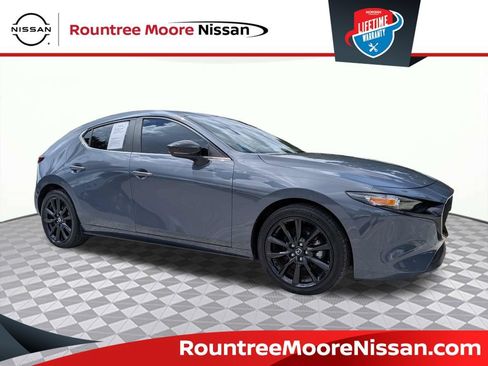 Used 2023 MAZDA MAZDA3 s FWD image 1